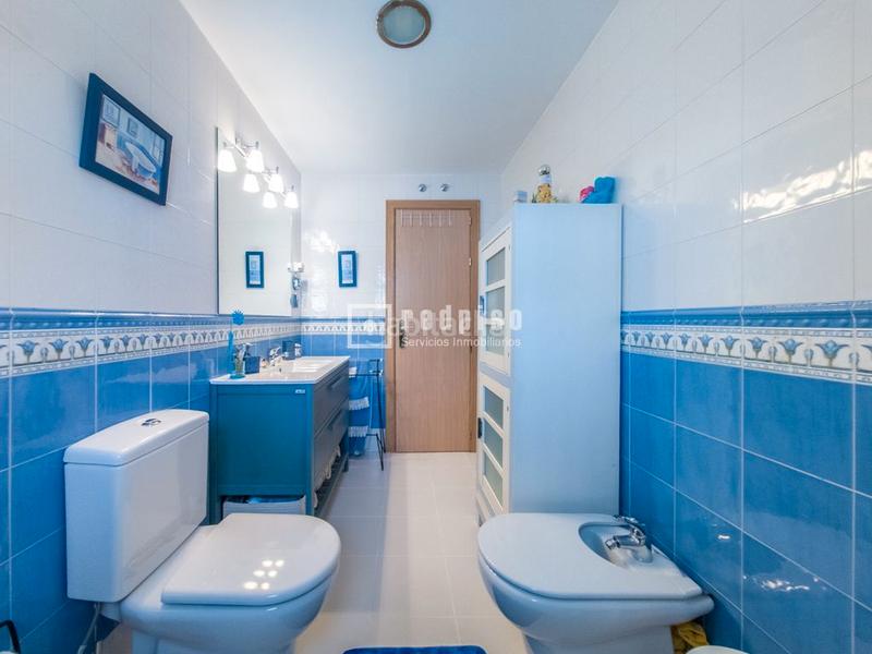 Foto 79f49c94-57a9-49db-b7e4-89a072e2b7d2. Chalet mit heizung parking pool in Centro Rivas - Vaciamadrid