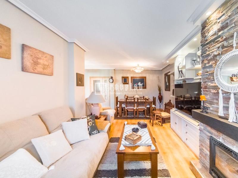 Foto 88bbbbcf-5440-4dce-9a96-ceae0882dbbc. Chalet mit heizung parking pool in Centro Rivas - Vaciamadrid