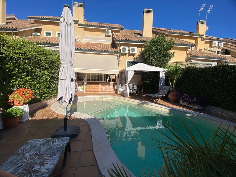 Foto bc8b3ba1-f0cb-4642-b141-c9c755160eab. Chalet mit heizung parking pool in Centro Rivas - Vaciamadrid