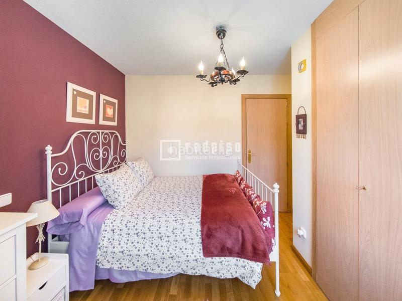 Foto e0fbc666-784c-4ca0-b5ef-bd9cbde8445f. Chalet mit heizung parking pool in Centro Rivas - Vaciamadrid