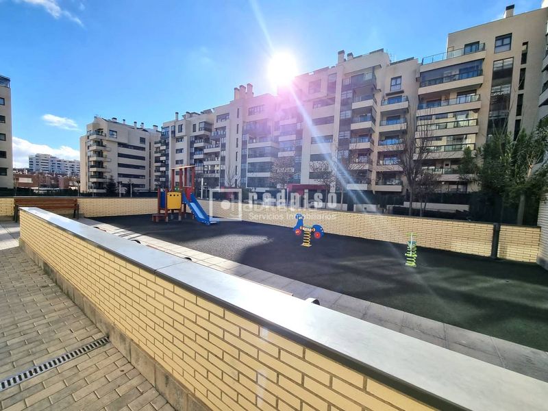 Foto 78e840fb-b081-4745-aa39-f82cd879be82. Piso moderno piso de 2 dormitorios en rivas Centro en Rivas - Vaciamadrid