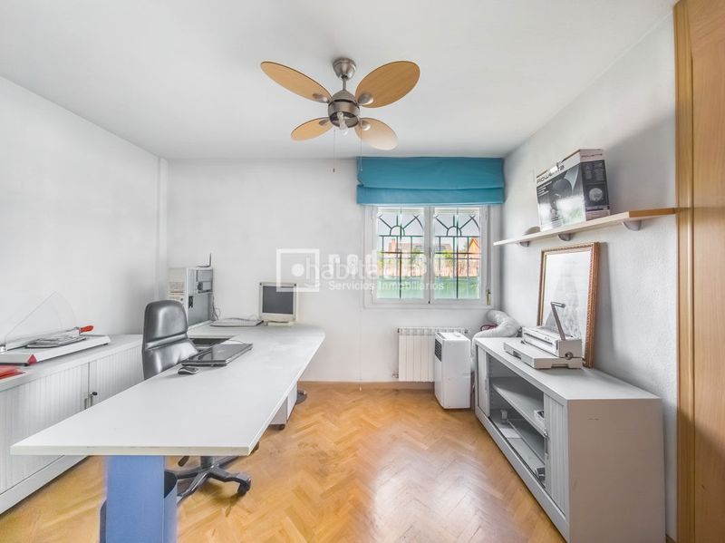 Foto a5331800-ba1d-4cb5-9336-5925f7bfd905. Xalet amb calefacció aparcament piscina a Centro Rivas - Vaciamadrid