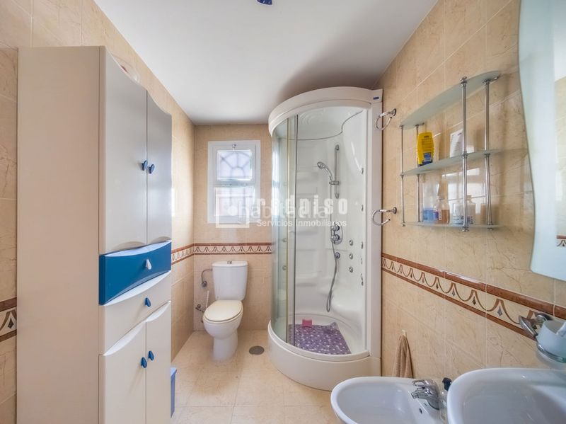 Foto cfd0bdba-ce92-4b3d-b7af-23f055faf331. Xalet amb calefacció aparcament piscina a Centro Rivas - Vaciamadrid