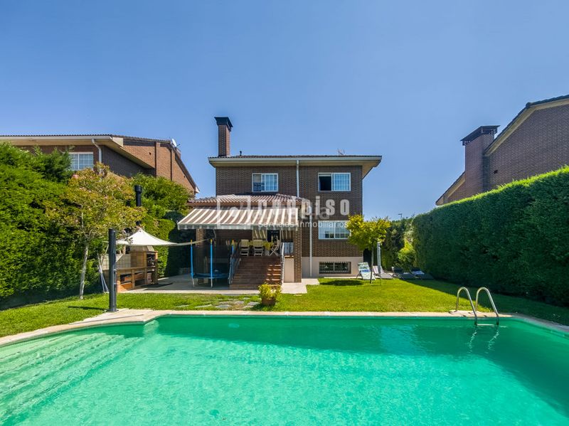 Foto f0f629df-0c1b-4d50-9597-791223a3626c. Xalet amb calefacció aparcament piscina a Urbanizaciones Rivas - Vaciamadrid