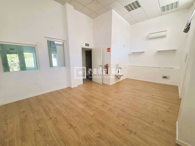 Foto 12ceecdc-2a76-425f-b1ff-b171a50548d0. Lloguer local comercial a de velázquez 4 a Rivas Futura Rivas - Vaciamadrid