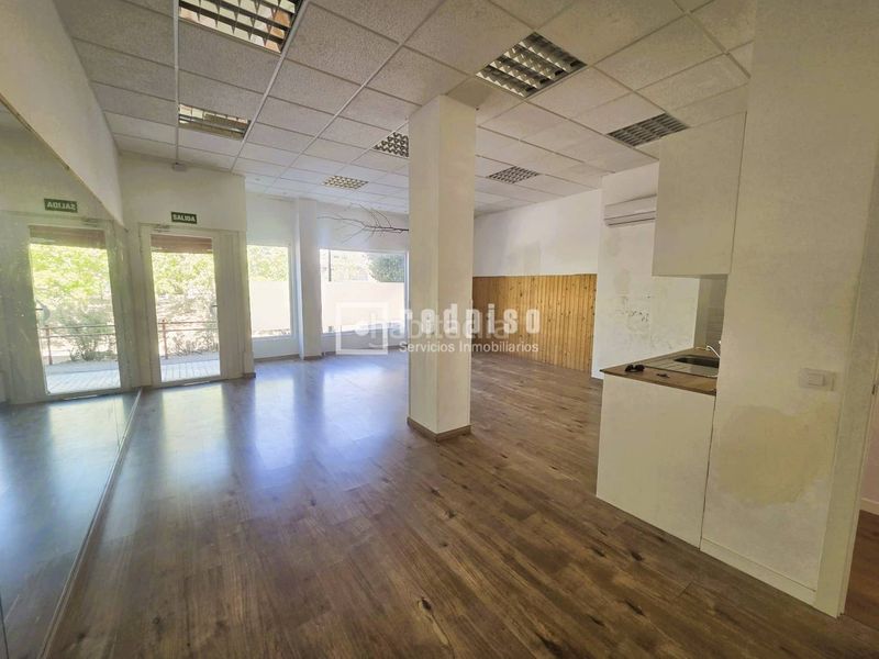 Foto aaed9b85-1913-4a39-b120-c02095e3e793. Lloguer local comercial a de velázquez 4 a Rivas Futura Rivas - Vaciamadrid