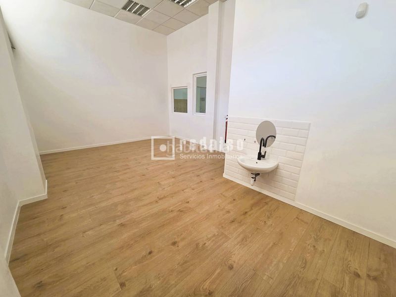 Foto e6c5b152-a0c0-4445-871f-4c29ad5be7b0. Lloguer local comercial a de velázquez 4 a Rivas Futura Rivas - Vaciamadrid
