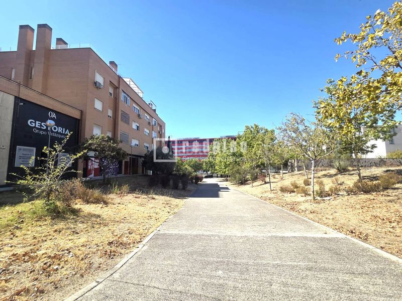 Foto f4dfe32d-8f0b-4b04-ad0c-45c652f0a0f5. Lloguer local comercial a de velázquez 4 a Rivas Futura Rivas - Vaciamadrid