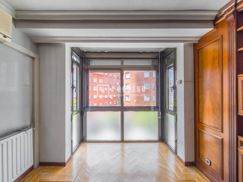 Foto 1fc58084-f204-4987-ba45-d9d04321481f. Etagenwohnung mit heizung parking pool in Acacias Madrid