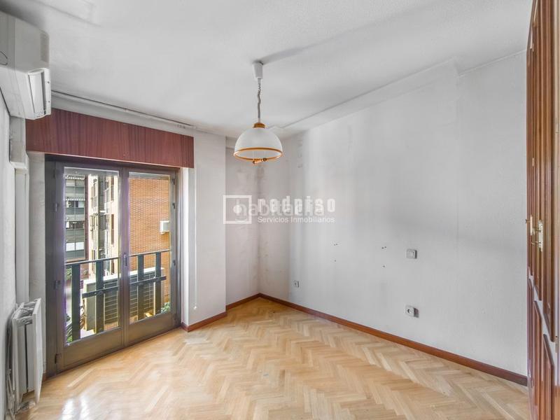 Foto 30ca242f-5cc5-464a-88e1-7aa22fd09e90. Etagenwohnung mit heizung parking pool in Acacias Madrid