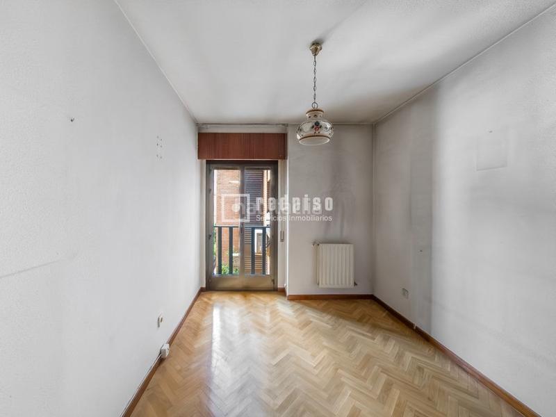 Foto 66117ef3-a835-4462-a2ce-dcbcf3dc5a77. Etagenwohnung mit heizung parking pool in Acacias Madrid