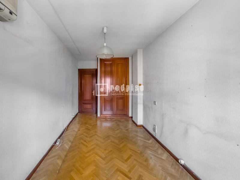 Foto 7e94a168-06e4-408d-bab6-89dd6d9c7f65. Etagenwohnung mit heizung parking pool in Acacias Madrid