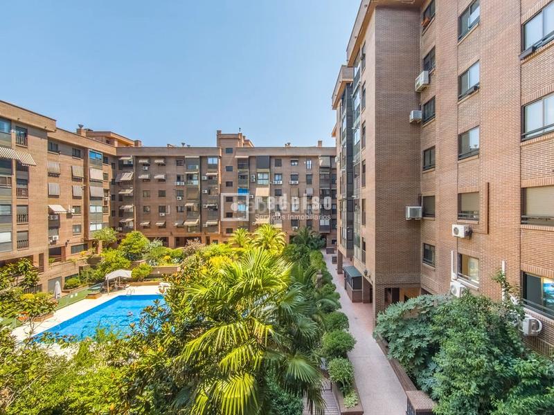 Foto 91a67bca-7b8f-43ca-bd84-5752e8128aba. Etagenwohnung mit heizung parking pool in Acacias Madrid