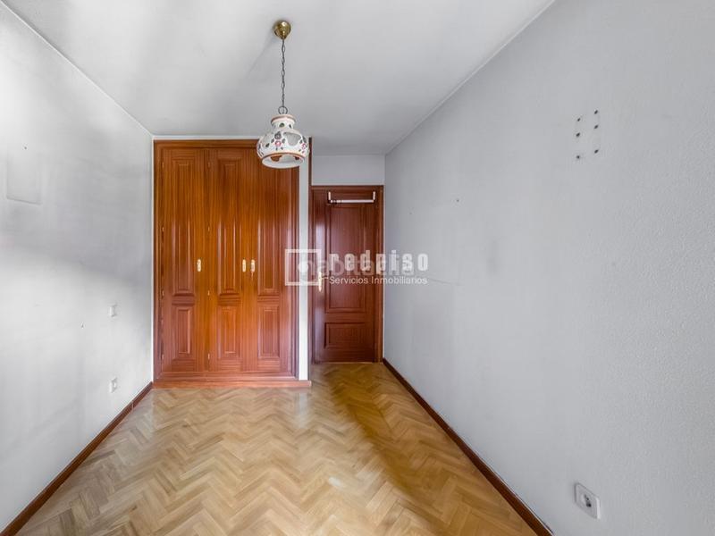 Foto ab42cbd9-a2d6-4cf5-bbf6-105c3a8f35f7. Etagenwohnung mit heizung parking pool in Acacias Madrid