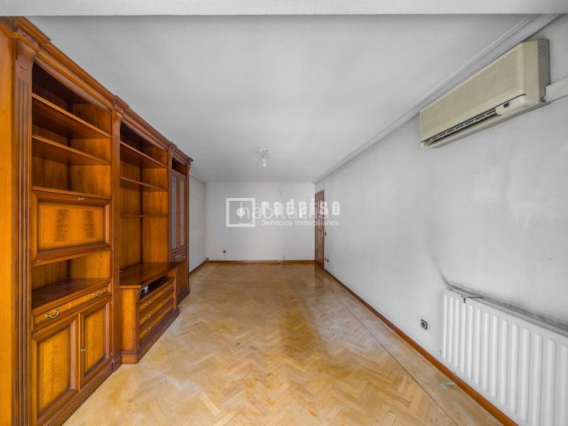 Foto c2afcb94-e1ad-4d4f-8334-b4143044caed. Etagenwohnung mit heizung parking pool in Acacias Madrid