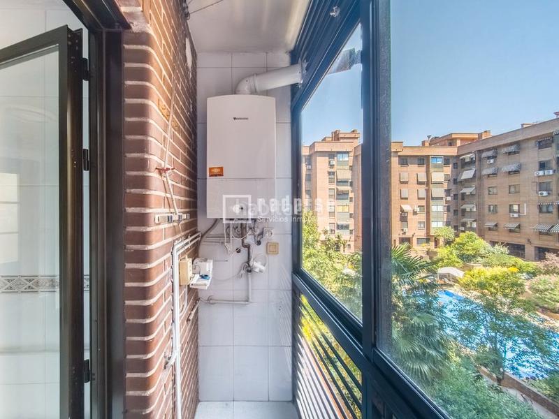 Foto f4184f37-a69b-4135-8b24-4b8a684c2c76. Etagenwohnung mit heizung parking pool in Acacias Madrid