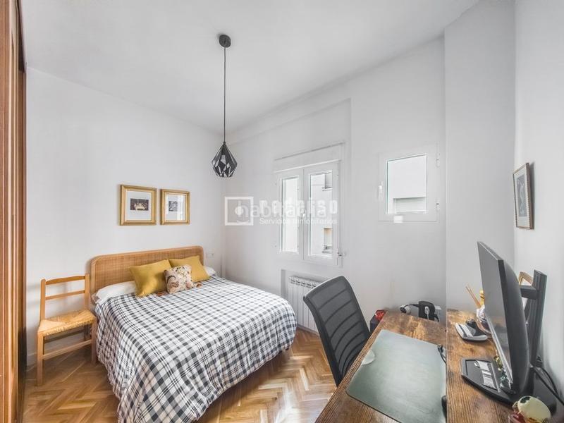 Foto 38c25958-5242-4743-b048-a35bca81c4cd. Etagenwohnung mit heizung in Acacias Madrid