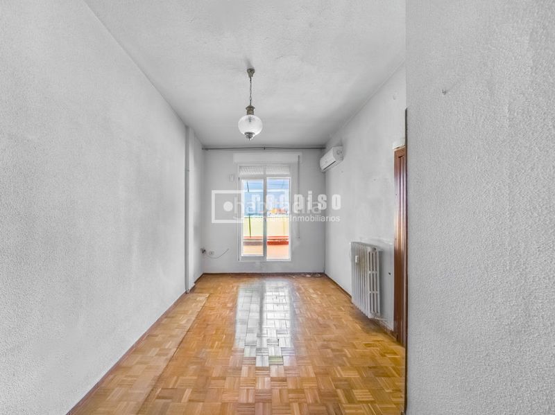 Foto efa5d9e1-92e9-458a-903a-94bdabe69ae6. Àtic amb calefacció a Acacias Madrid