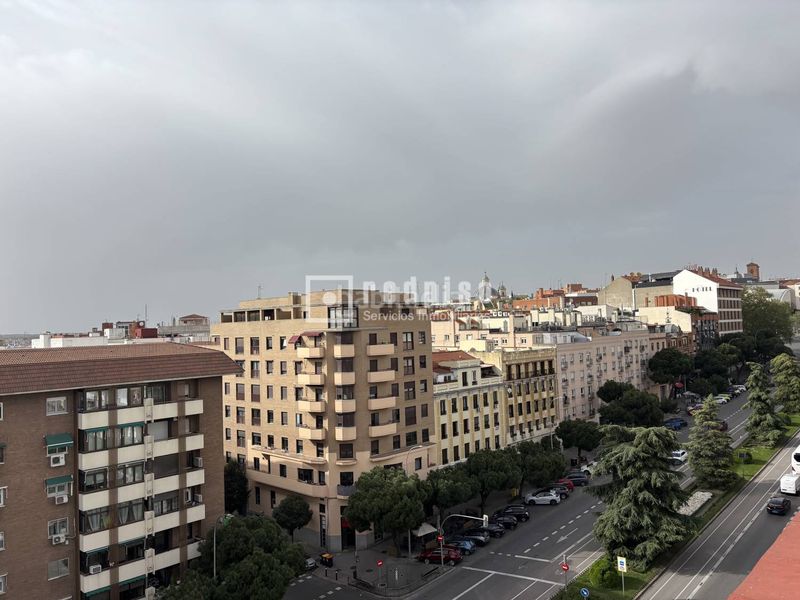 Foto fe6a06dc-1a93-40ad-b05f-19af76dda61a. Àtic amb calefacció a Acacias Madrid