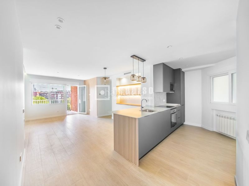 Foto 37a3f546-55bd-4eb3-b421-1ef0b2a1529f. Pis amb calefacció a Acacias Madrid