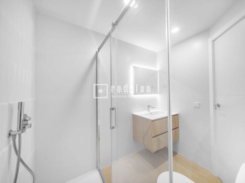 Foto 4b3b5970-6988-4a15-acc5-8d07f058896b. Pis amb calefacció a Acacias Madrid