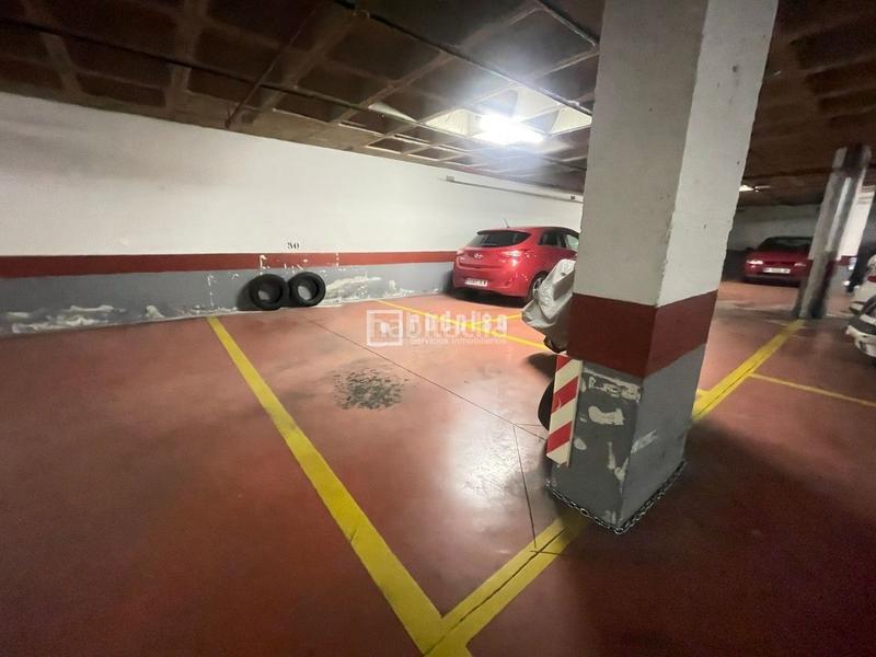 Foto 4f2aa4f7-b9df-4d16-9f9d-431e6d2fae0c. Aparcament cotxe a Barrio de las Fronteras Torrejón de Ardoz