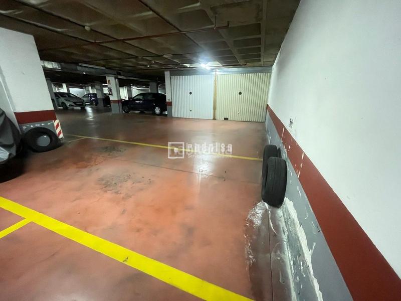 Foto 3062dd76-e635-4abd-af25-de4d9e4bd776. Autoparkplatz in Barrio de las Fronteras Torrejón de Ardoz