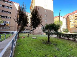 Piso en Centro. Urbanización torrepista