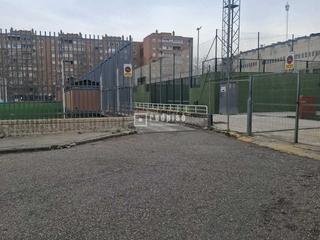 Car parking in Pavones