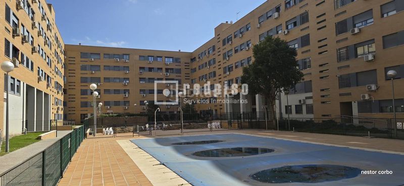 Foto 8a08da88-9c3a-4848-93c7-6f02567d1375. Pis amb calefacció aparcament piscina a Centro Torrejón de Ardoz