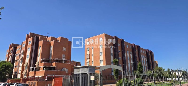 Foto 04f3b7d2-89df-4e4b-ac1c-e4aea39a53b4. Pis amb calefacció aparcament piscina a Centro Torrejón de Ardoz
