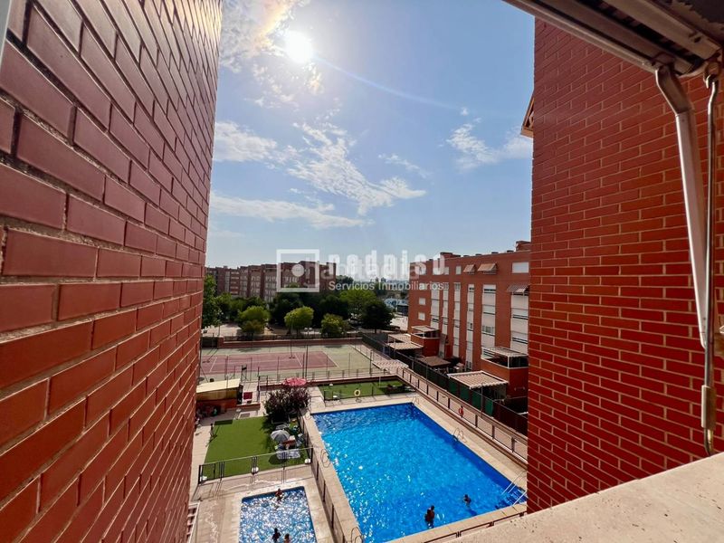 Foto 219aa9cf-26c1-4f83-b5d0-b1f73c044b90. Pis amb calefacció aparcament piscina a Centro Torrejón de Ardoz