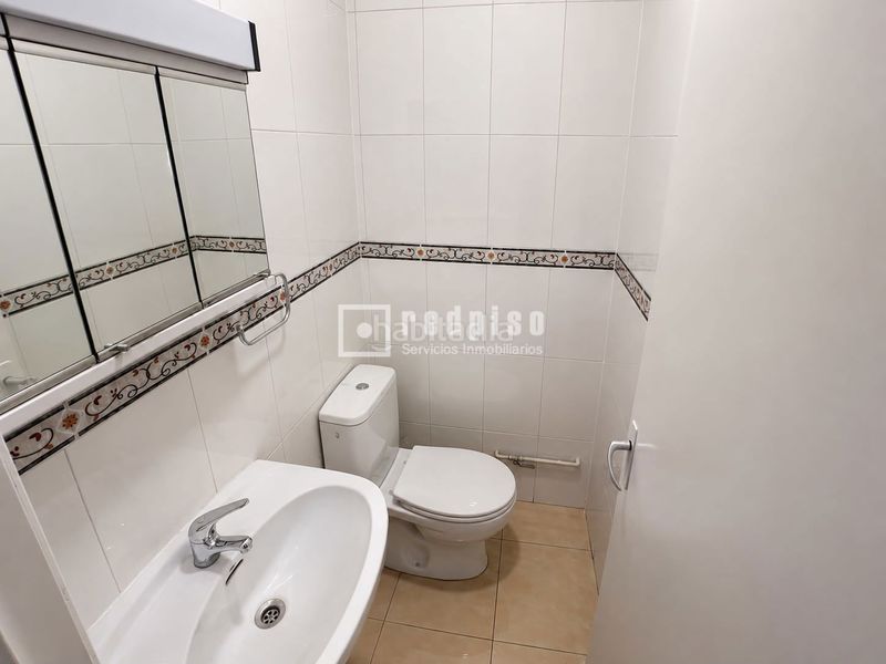 Foto e99112d7-0415-48e9-9d24-2c128b0211ce. Business premise in Centro Torrejón de Ardoz