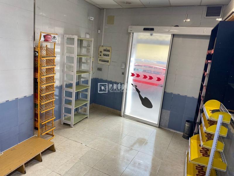 Foto fadff672-b072-43ef-b52c-9e9d7151683c. Local comercial local en venta en calle alcaudón en Madrid