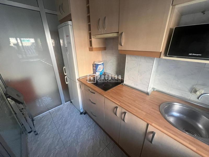 Foto 778ace83-b565-441e-8549-5cca59dcb18b. Piso  en venta en calle doctor zofío en San Isidro Madrid