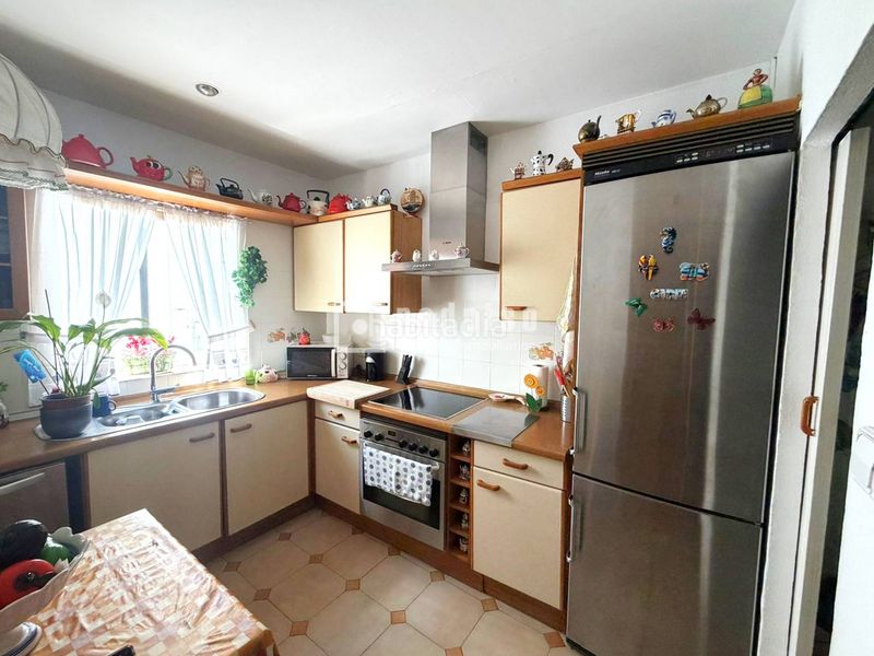 Foto a527cbf8-2dea-4cfc-8bfa-ad22478388b8. Pis amb calefacció a Opañel Madrid