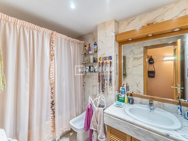 Foto ce0a28cd-8118-44cb-a816-40fe46856c48. Appartement avec chauffage parking piscine dans Valderas-Los Castillos Alcorcón