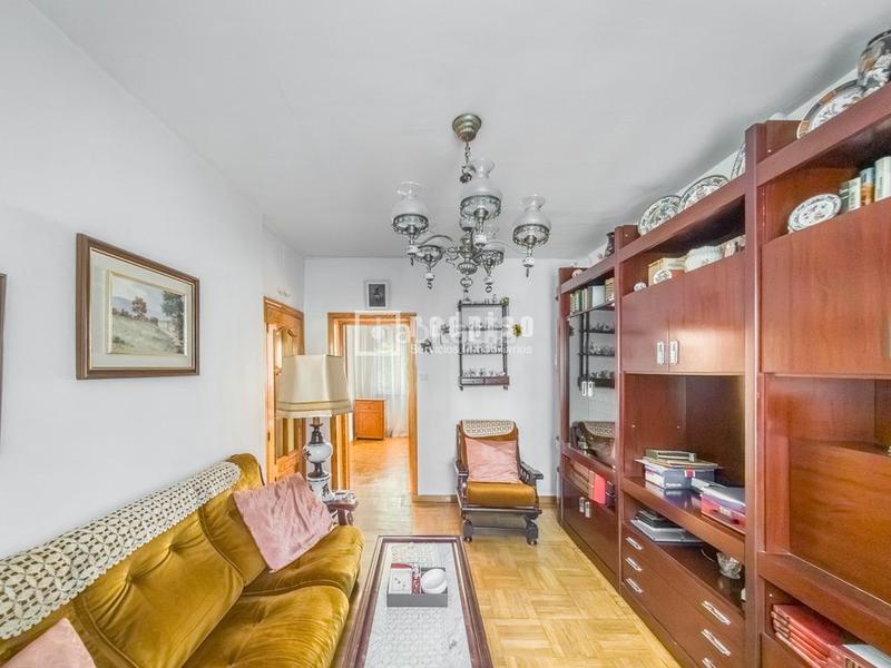 Foto f75731dc-7d3a-4276-8f24-fa455ebfd11f. Flat with heating in Valderas-Los Castillos Alcorcón