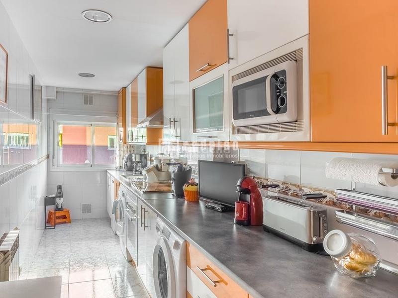 Foto 7f19c4dc-8e74-4cc9-89f8-ddf46f47a8fc. Flat in Valderas-Los Castillos Alcorcón