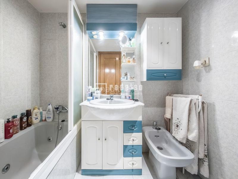 Foto 08ba96fd-dcd1-485c-ad6e-27eee8d21aee. Flat with heating pool in Valderas-Los Castillos Alcorcón