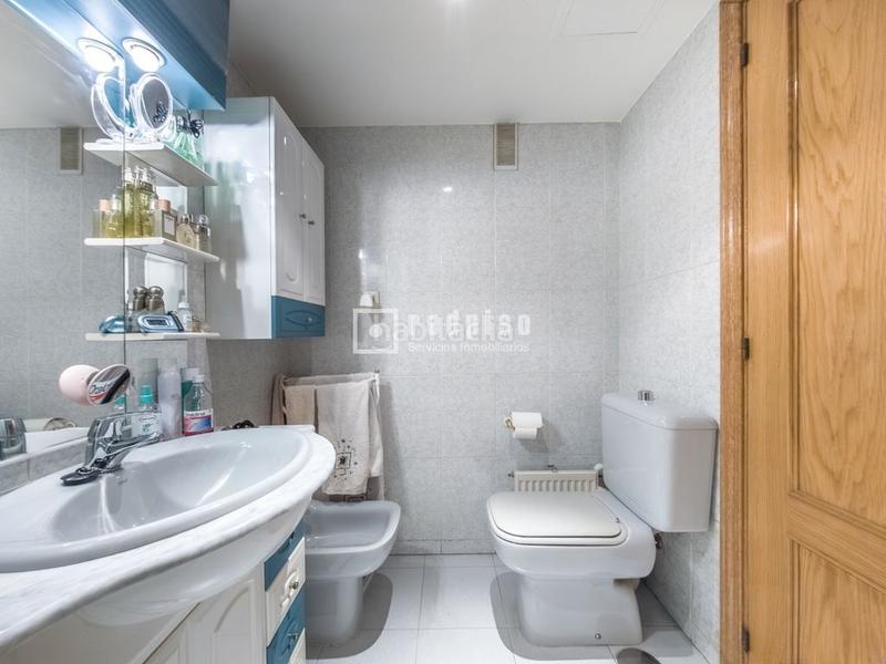 Foto 9b3a56d8-eda9-4dbd-aec5-600e7a33c712. Flat with heating pool in Valderas-Los Castillos Alcorcón