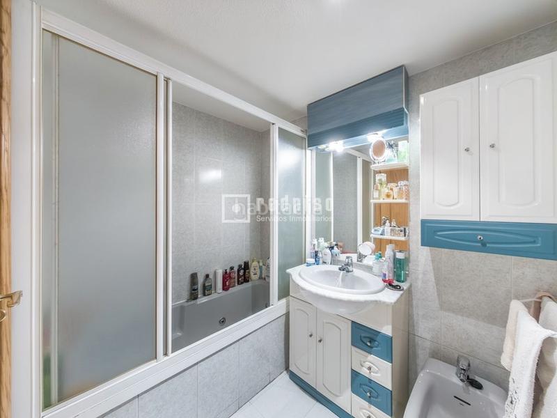 Foto a45d4adf-c381-4138-95e7-7aa6736a1513. Flat with heating pool in Valderas-Los Castillos Alcorcón