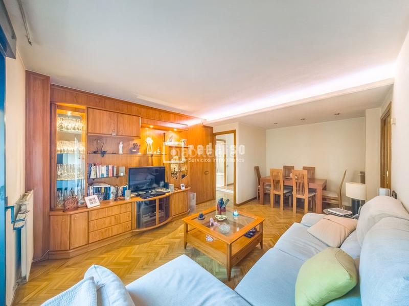 Foto dfe9fb64-08ff-4a02-8905-000a4c3a18bd. Flat with heating pool in Valderas-Los Castillos Alcorcón