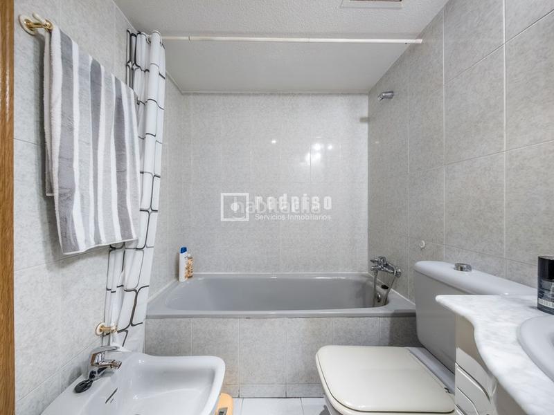 Foto e30b42db-20aa-46e7-9ff8-54a3c9e689c8. Flat with heating pool in Valderas-Los Castillos Alcorcón