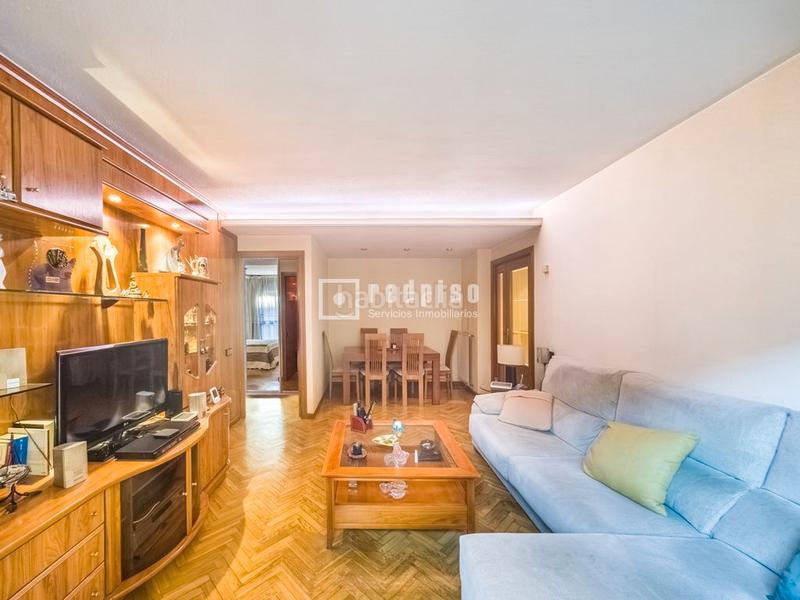 Foto f51c00bb-28d9-476b-9ecd-8b950b598e83. Flat with heating pool in Valderas-Los Castillos Alcorcón