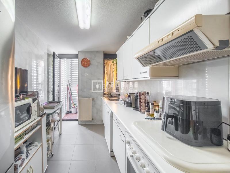 Foto f5b58447-bfda-4ab5-8b1f-44f770e803fa. Flat with heating pool in Valderas-Los Castillos Alcorcón