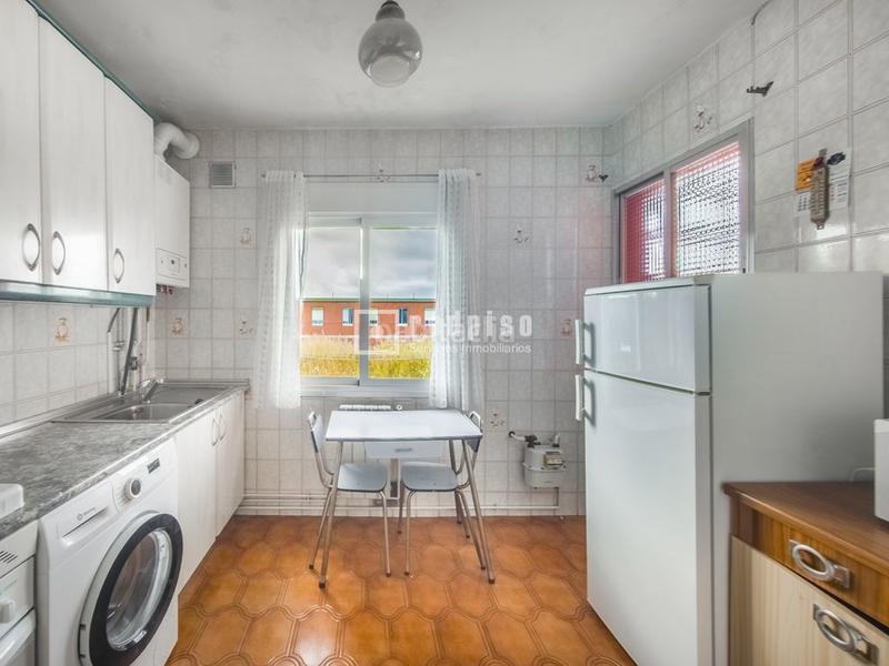 Foto 4abefba8-f0fc-4372-a09f-f1e93284d554. Appartement avec chauffage dans Valderas-Los Castillos Alcorcón