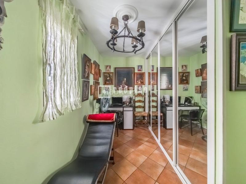 Foto 318d9cc7-fcd3-4c04-94f9-00d34f796df8. Appartement avec chauffage dans Valderas-Los Castillos Alcorcón