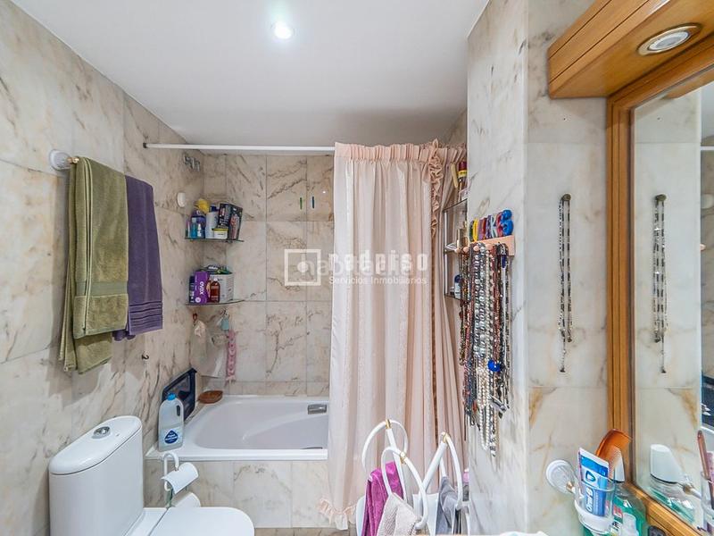 Foto 0c1b69ad-0ead-450a-bb56-23d6b276bf3e. Appartement avec chauffage piscine dans Valderas-Los Castillos Alcorcón