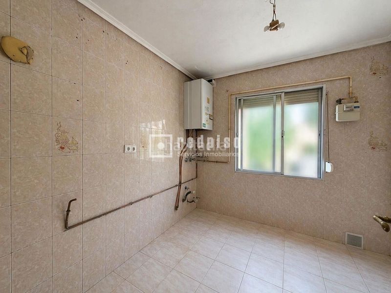 Foto aaeb85c9-2073-48d7-b1bc-61234eabf0d0. Pis amb calefacció a Valderas-Los Castillos Alcorcón